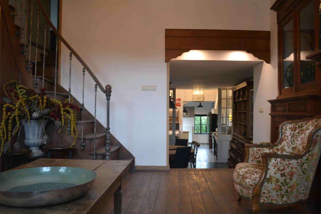 Maison du chien vert Corbion Extérieur photo