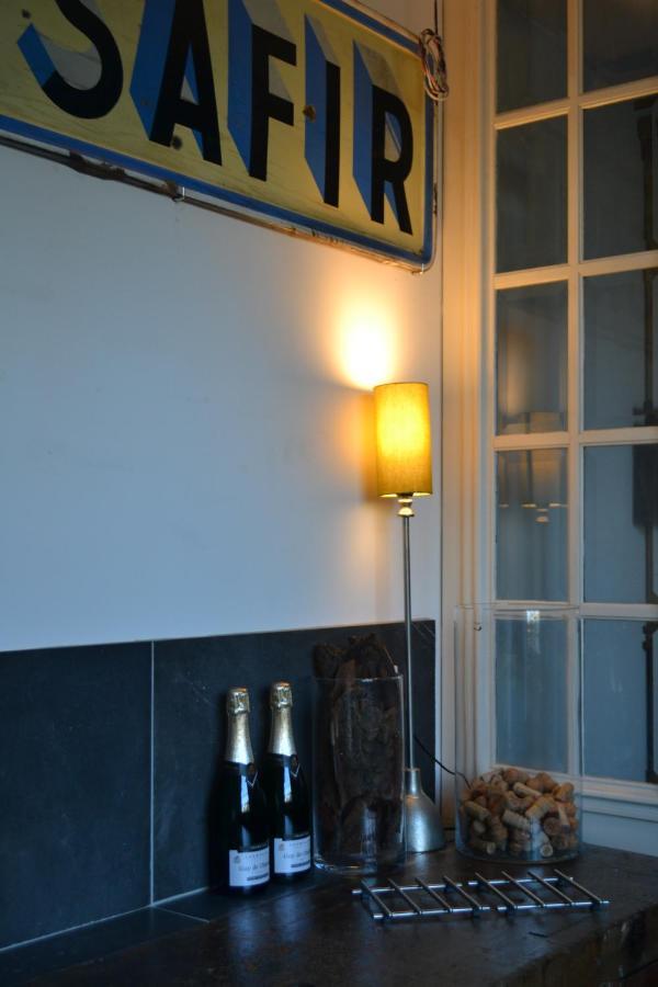 Maison du chien vert Corbion Extérieur photo