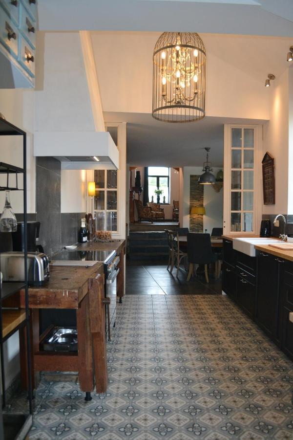 Maison du chien vert Corbion Extérieur photo